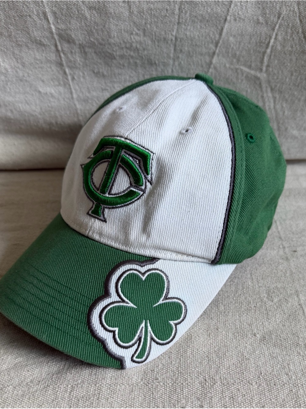 Minnesota Twins Hat ‘47 Brand Kelly Green Shamrock Cap Size OS Adjustable Strap